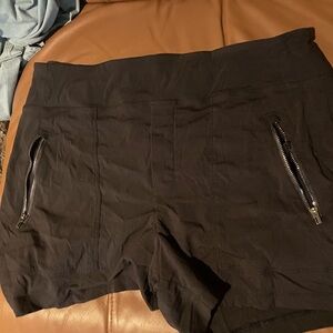 Athleta zipper pocket shorts